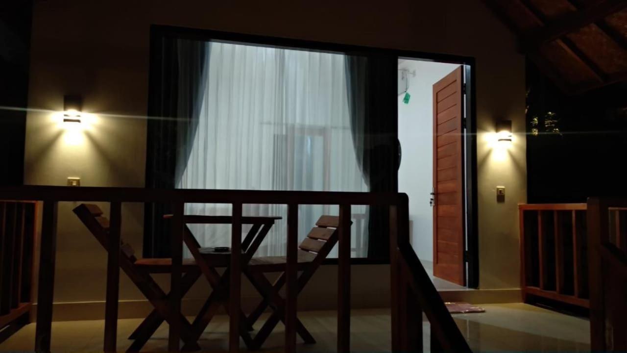 Vina Bungalow Toyapakeh 외부 사진